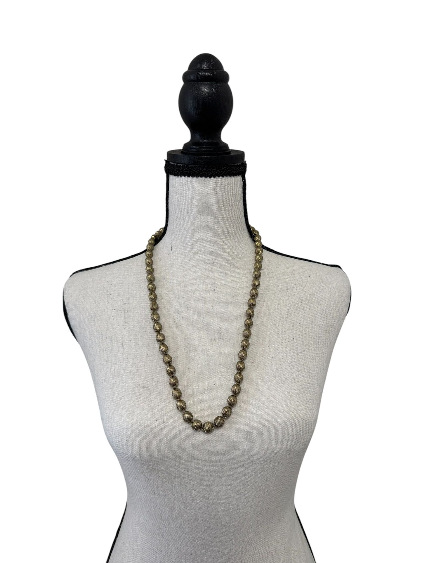 Tissue Silk Textile 5 Individual Lines Grouped Necklace