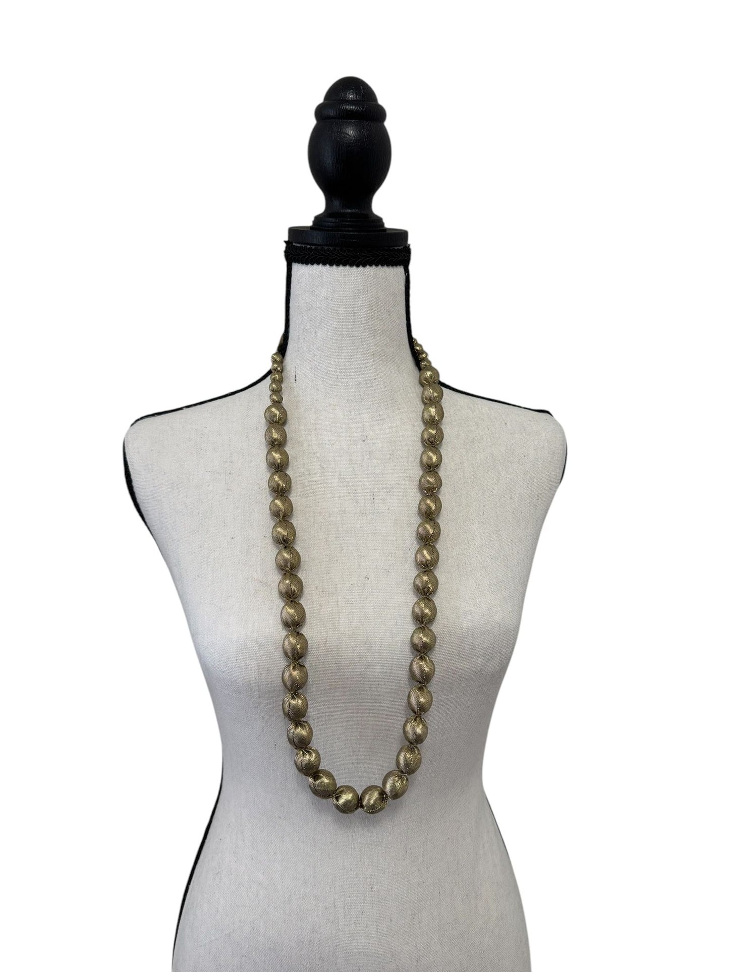 Tissue Silk Textile 5 Individual Lines Grouped Necklace