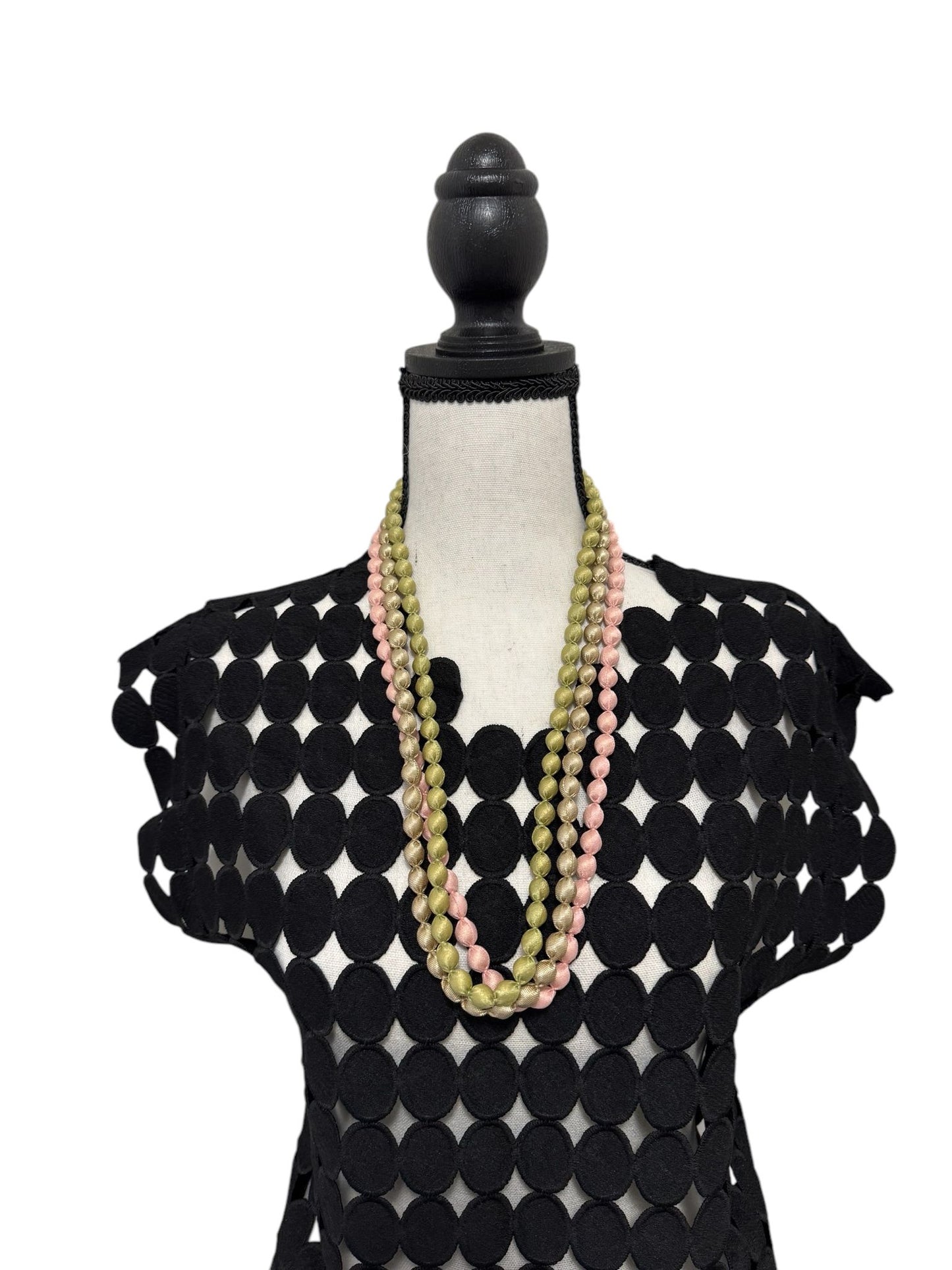 Tissue Silk Textile 3 Individual Lines Grouped Necklace