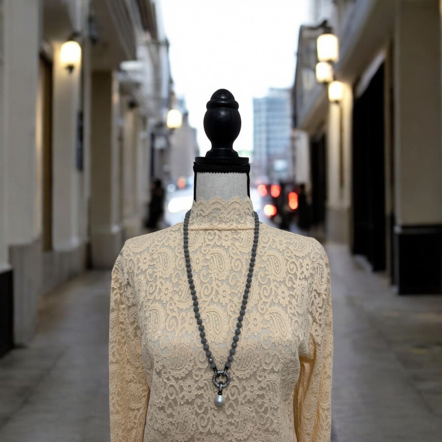 Baroque Pearl Large Crystal with Clasp Necklace Gray
