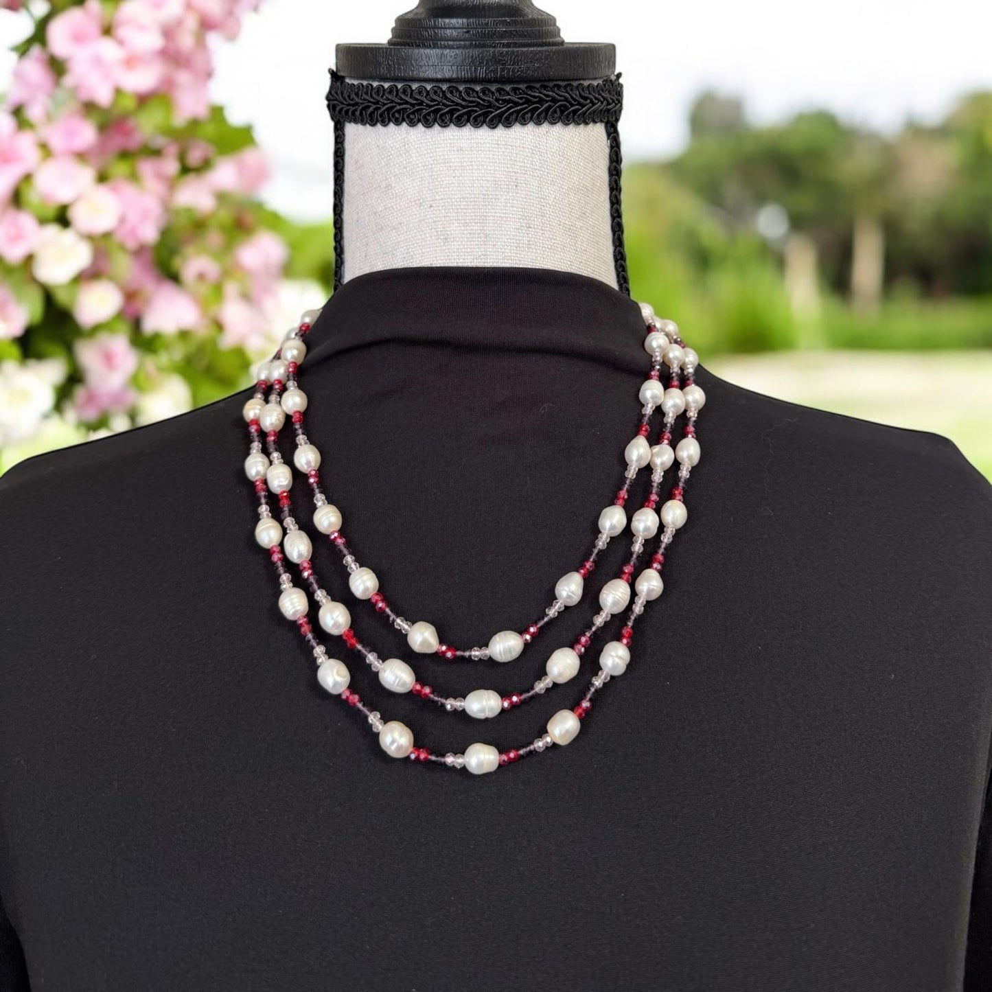 Fresh Water Pearl Tricolored 3 Layer Short Necklace Red
