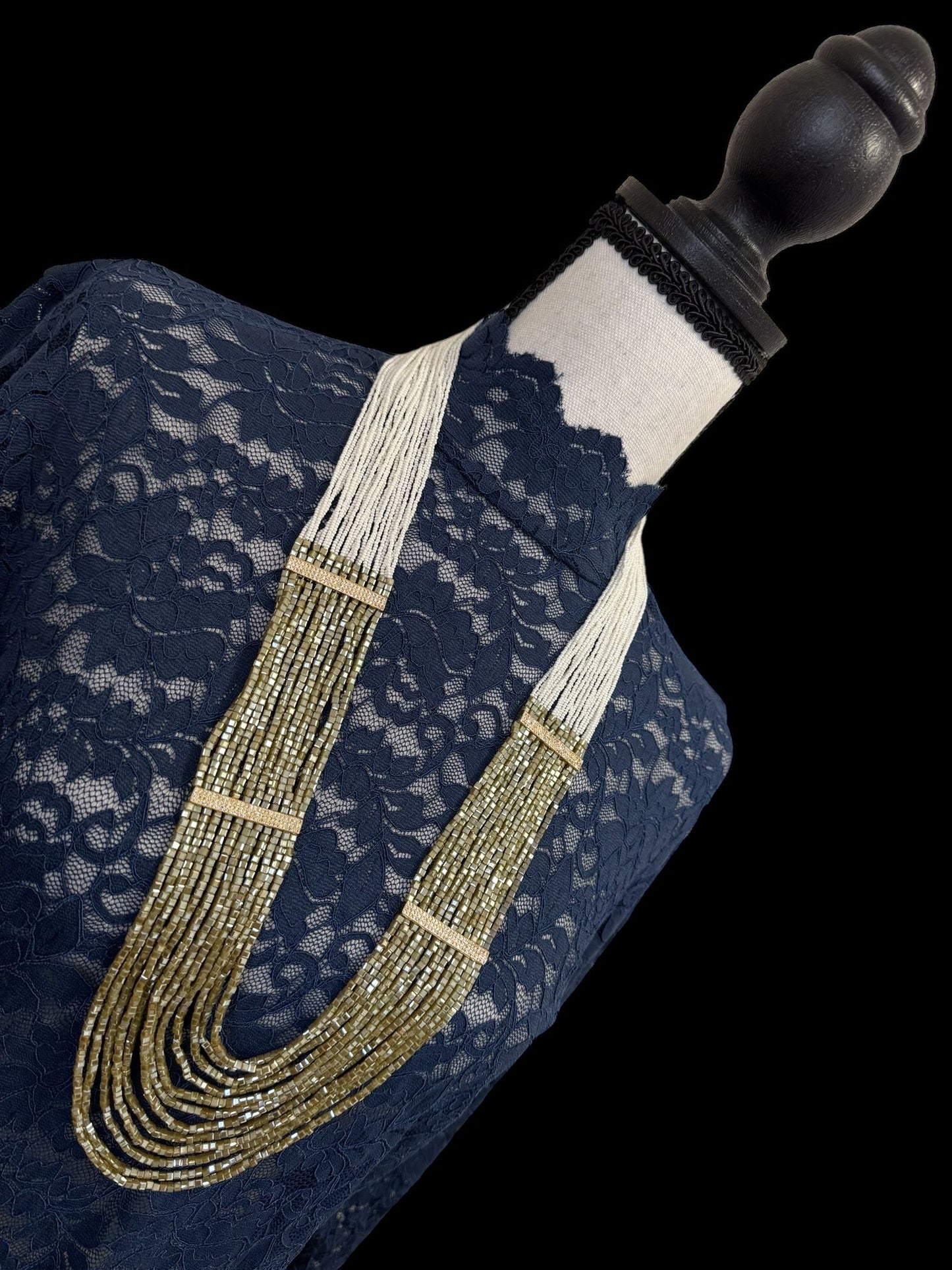 Necklace Crystal Layered with Tiny Pearls and Zircon Strip White / Green