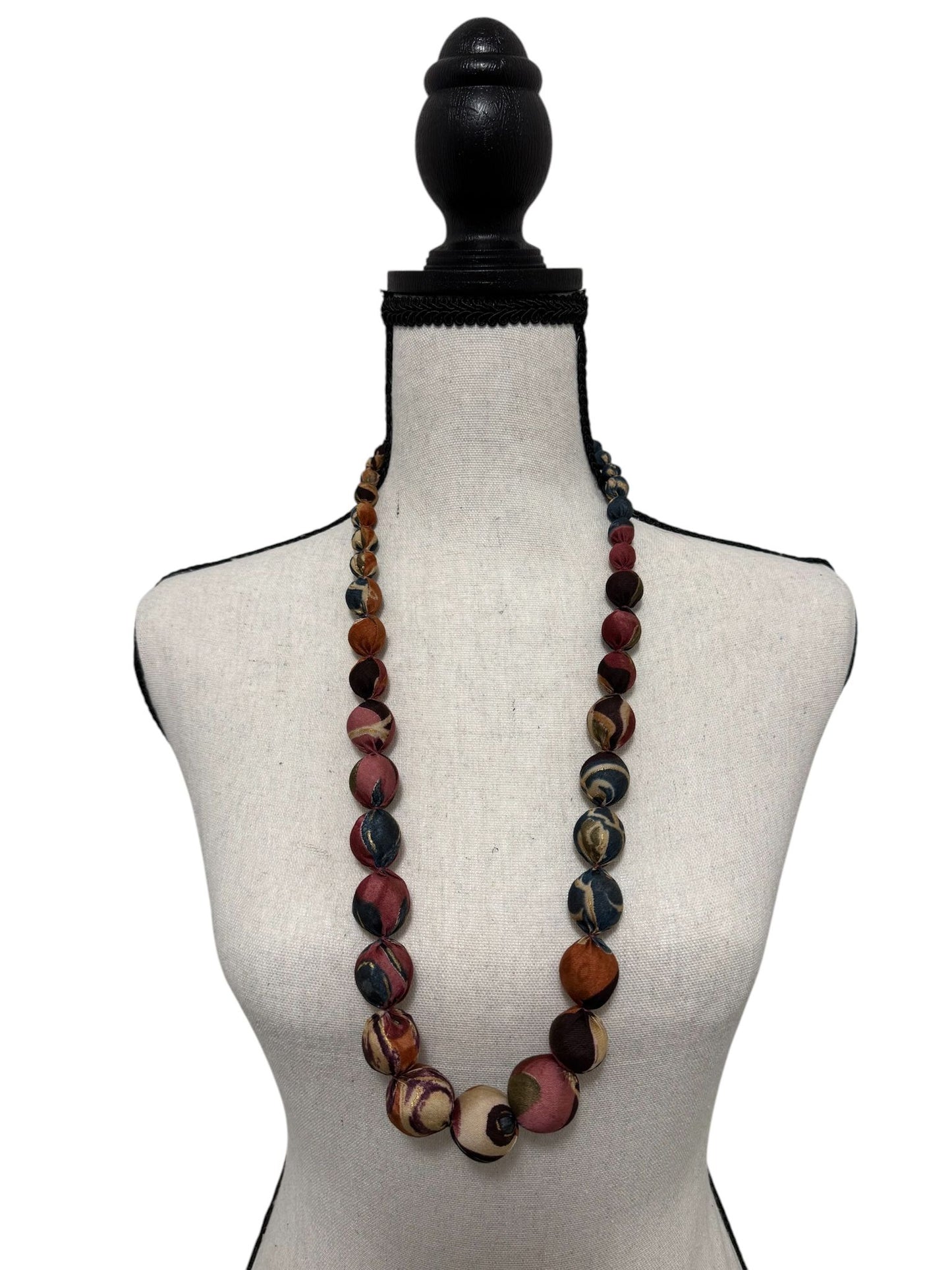 Silk Textile Printed Graduation Beads Necklace