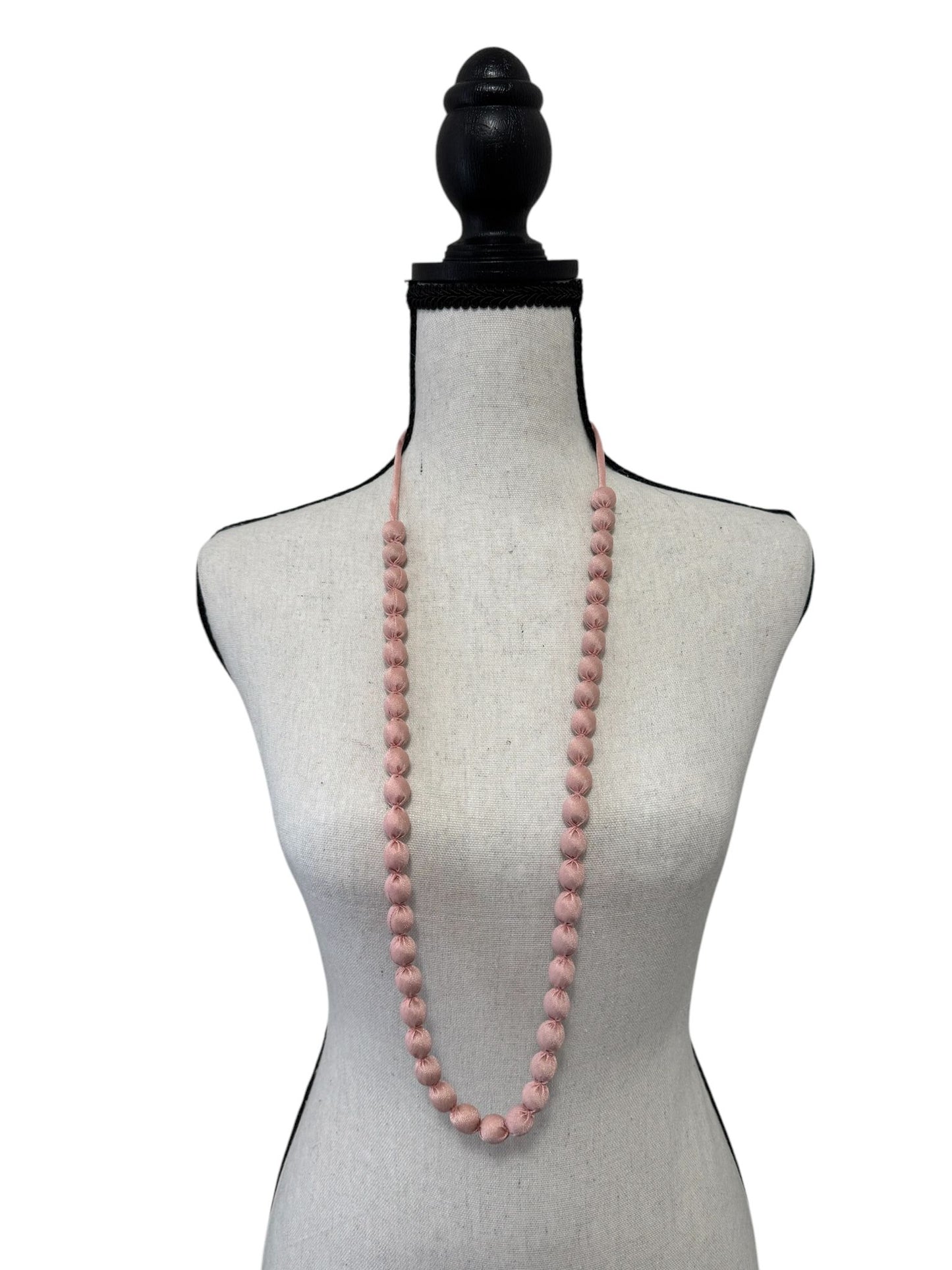 Tissue Silk Textile 5 Individual Lines Grouped Necklace