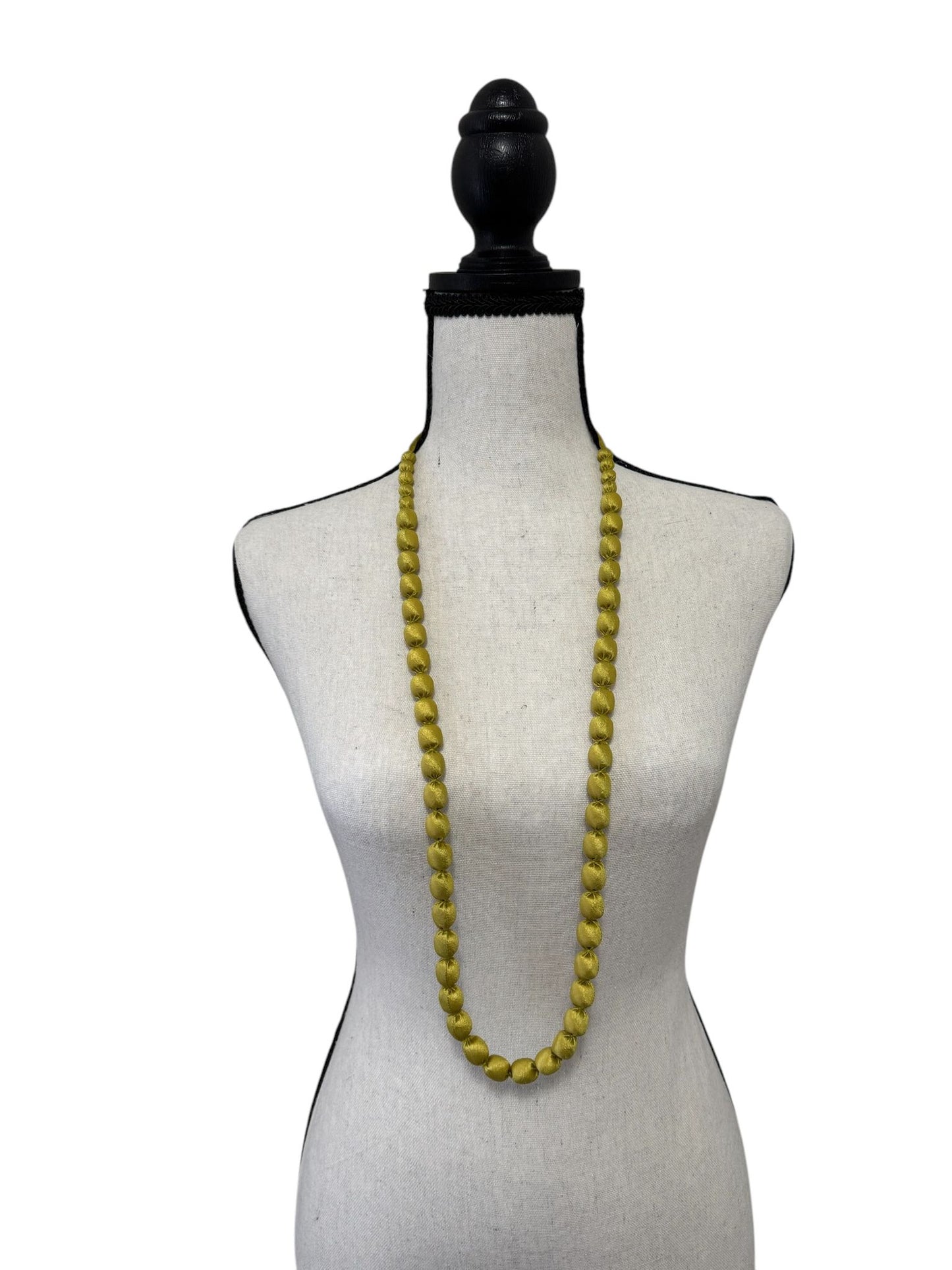 Tissue Silk Textile 5 Individual Lines Grouped Necklace