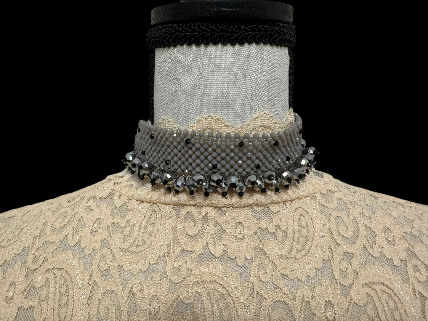 Crystal Woven Choker Gray