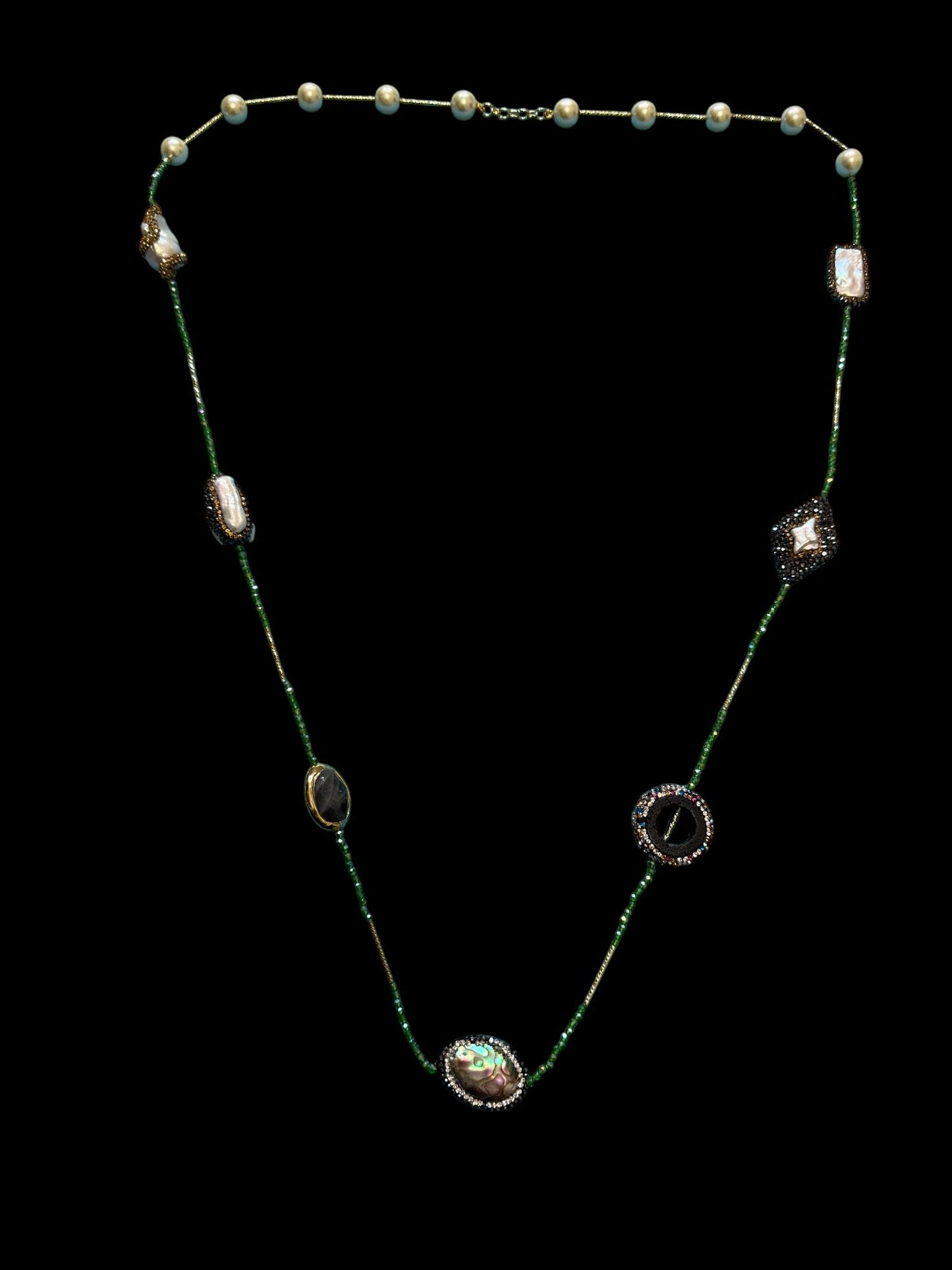 Single Line Pearl and Turkish Bead Crystal Necklace Green