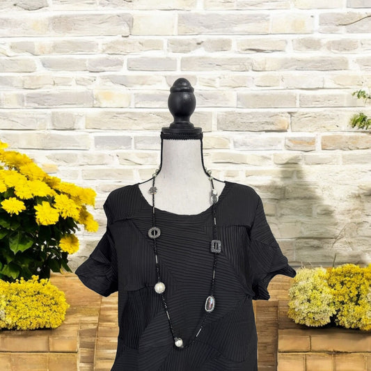 Single Line Pearl and Turkish Bead Crystal Necklace Black